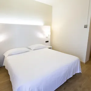 3* Hotel Parigi 2 &