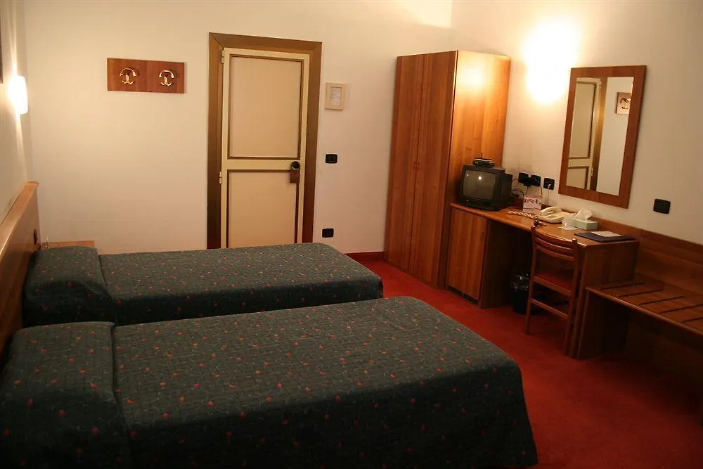 Hotel Arcobaleno Vimodrone Italy