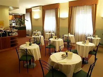 Hotel Arcobaleno Vimodrone 3*,