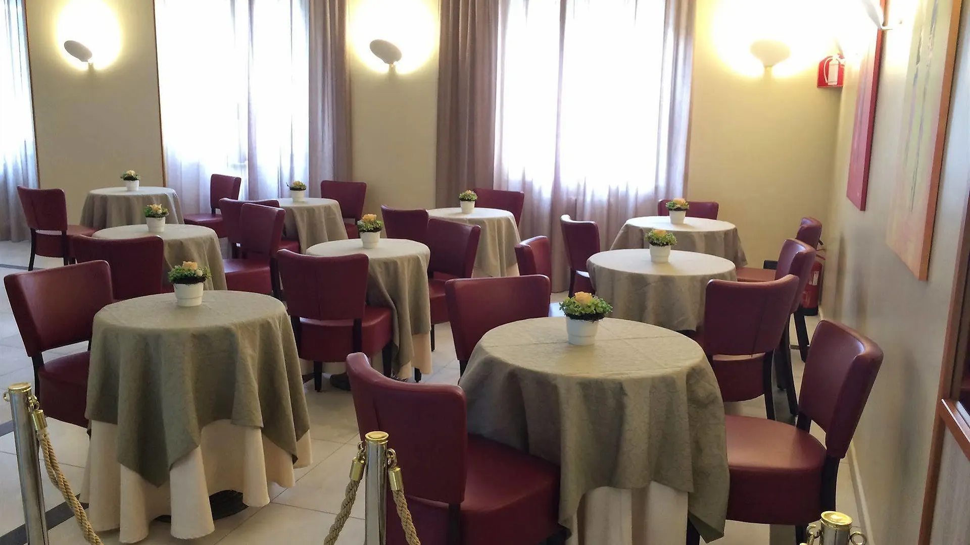 Hotel Arcobaleno Vimodrone 3*,  Italy
